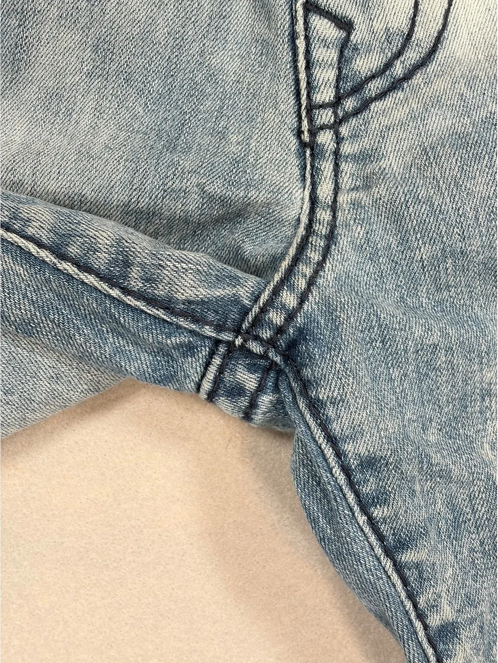 True Religion Ricky Acid Wash Straight Leg Jeans 30x33 Horseshoe Flap Pockets
